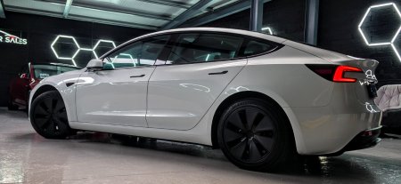 2024 Tesla Model 3 - photo 8
