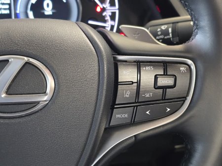 2025 Lexus ES - photo 18