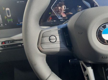 2026 BMW iX - photo 17