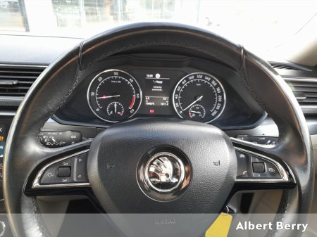 2018 Skoda Superb - photo 14