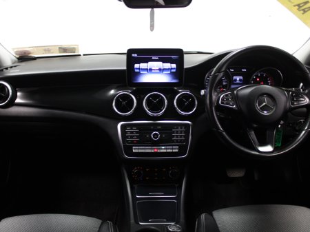 2018 Mercedes-Benz CLA - photo 14