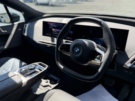 2023 BMW iX - photo 17