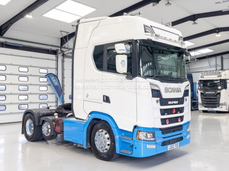 2022 SCANIA 590S