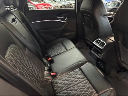 2022 Audi e-tron - photo 10