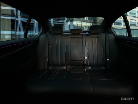2020 BMW 5-Series - photo 25
