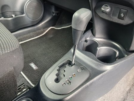 2016 Toyota Yaris - photo 11