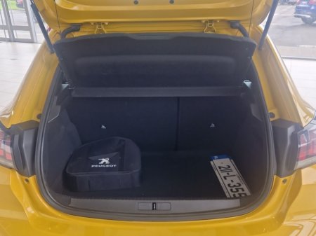 2021 Peugeot 208 - photo 40