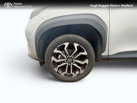 2024 Toyota Yaris Cross - photo 13