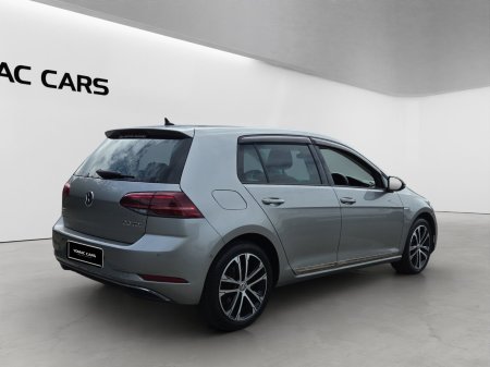 2020 Volkswagen Golf - photo 3