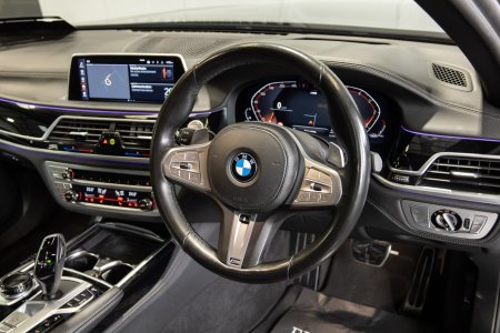 2020 BMW 7-Series - photo 9