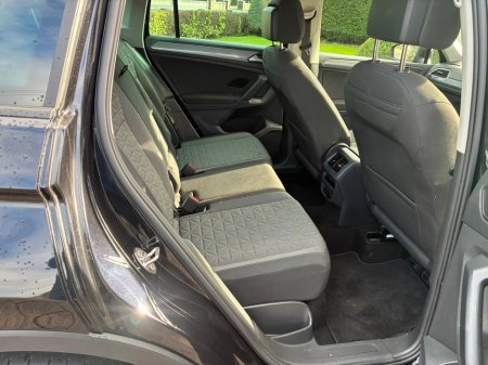 2023 Volkswagen Tiguan - photo 9