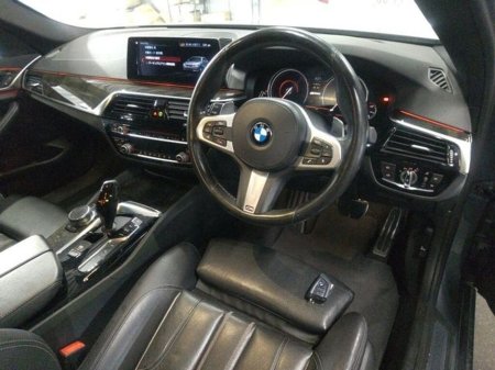 2018 BMW 5-Series - photo 3
