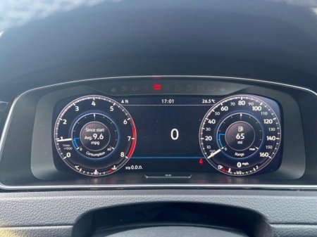 2019 Volkswagen Golf - photo 5