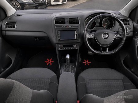 2015 Volkswagen Polo - photo 11