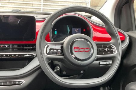 2022 Fiat 500e - photo 12