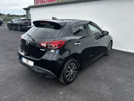 2017 Mazda Demio - photo 4