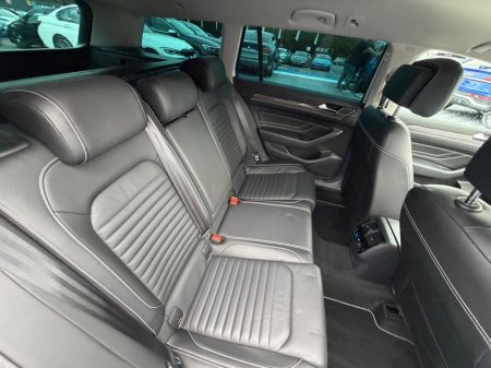 2021 Volkswagen Passat - photo 34