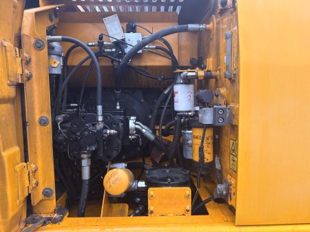 0 JCB  - photo 22