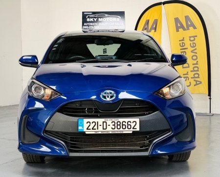 2022 Toyota Yaris - photo 2