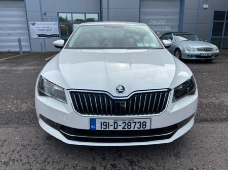 2019 Skoda Superb - photo 2