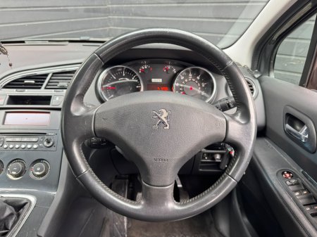 2010 Peugeot 5008 - photo 15