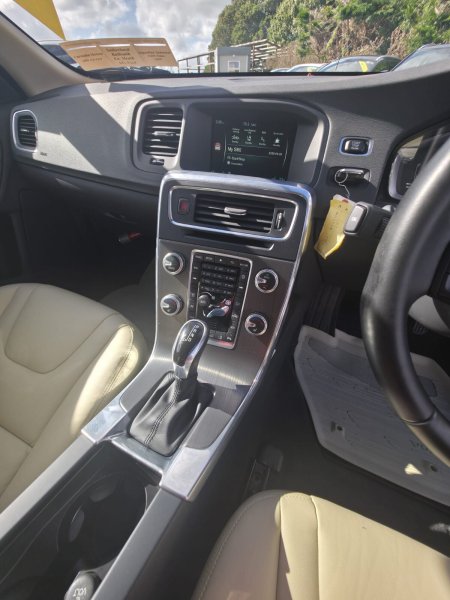 2016 Volvo S60 - photo 17