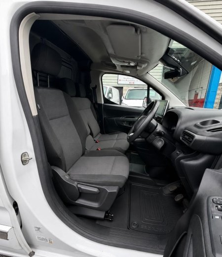 2023 Toyota Proace City - photo 4