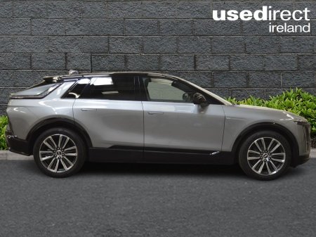 2026 Cadillac Lyriq - photo 3