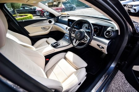 2020 Mercedes-Benz E-Class - photo 12