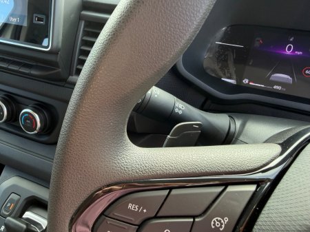 2025 Renault Trafic - photo 28