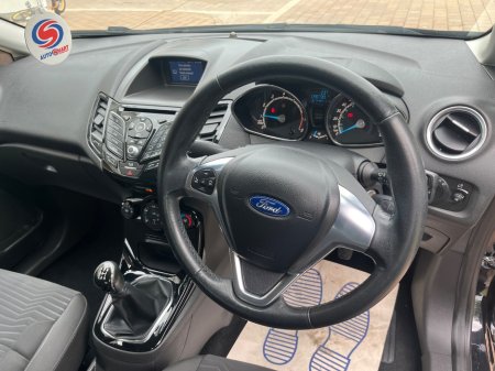 2016 Ford Fiesta - photo 11