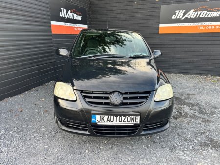 2008 Volkswagen Fox - photo 2