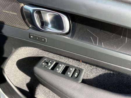 2023 Volvo XC40 - photo 31
