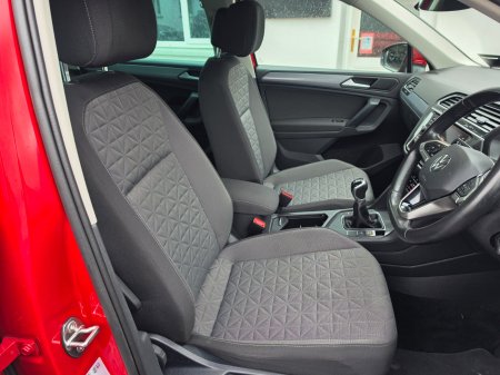 2022 Volkswagen Tiguan - photo 12