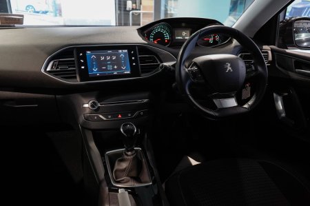 2020 Peugeot 308 - photo 9