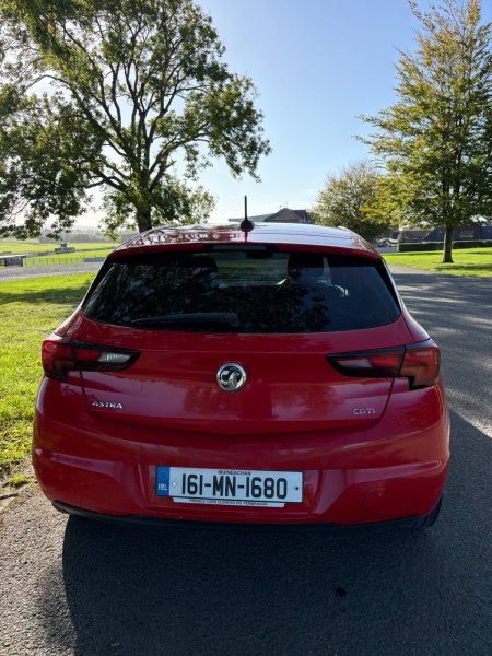 2016 Vauxhall Astra - photo 5