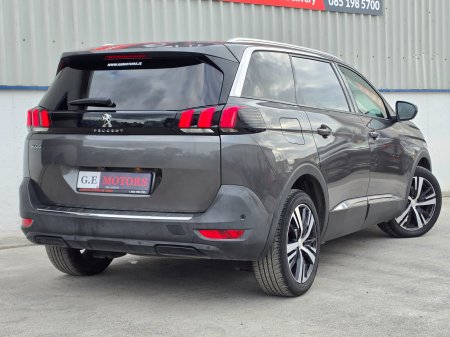2018 Peugeot 5008 - photo 17