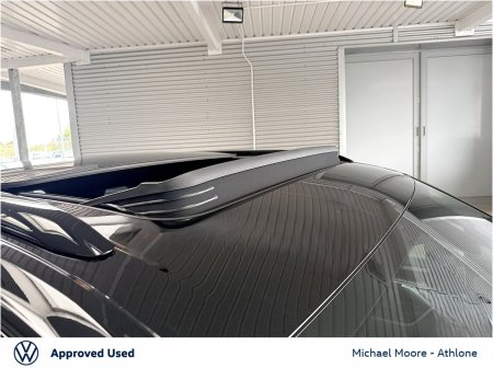 2025 Volkswagen Touareg - photo 15