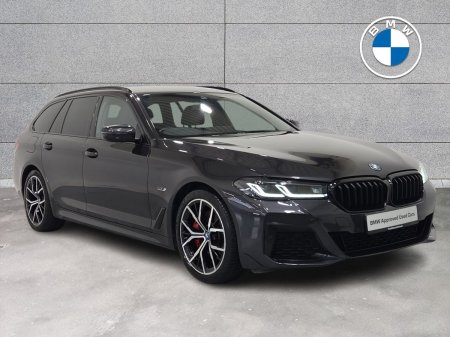 2022 BMW 5-Series 530e M Sport Touring