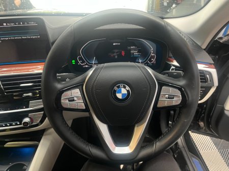 2021 BMW 5-Series - photo 10