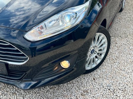2015 Ford Fiesta - photo 4