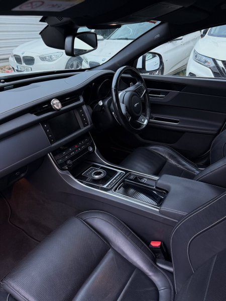 2018 Jaguar XF - photo 38