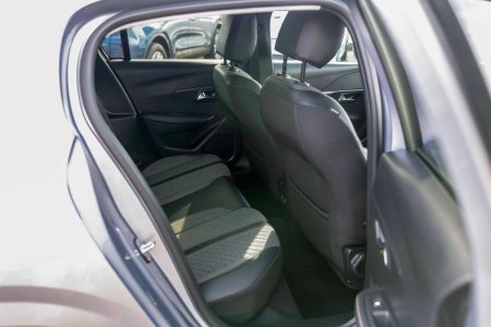 2025 Peugeot 208 - photo 16