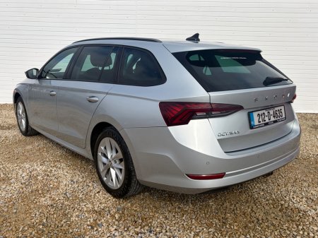 2021 Skoda Octavia - photo 10