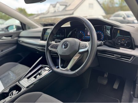 2023 Volkswagen Golf - photo 5