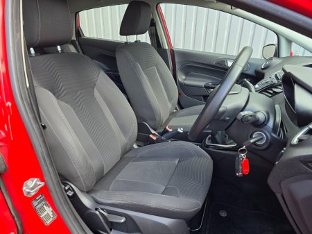 2016 Ford Fiesta - photo 10