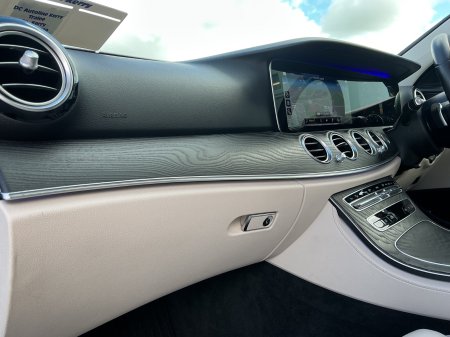 2020 Mercedes-Benz E-Class - photo 25