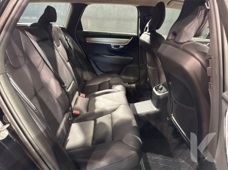 2023 Volvo V90 - photo 16
