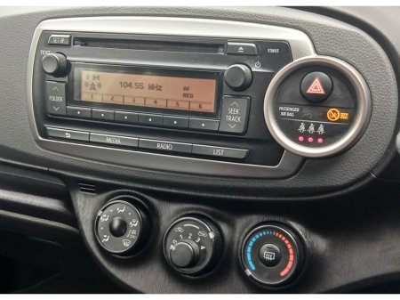 2013 Toyota Yaris - photo 18