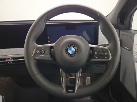 2026 BMW iX - photo 5